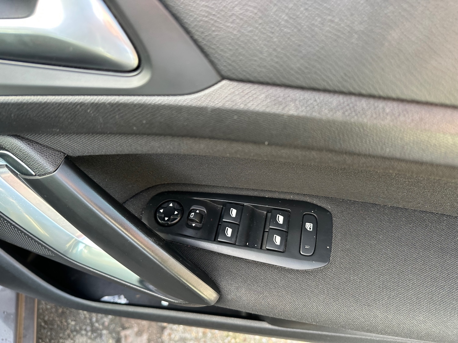 Used Peugeot 308 2015 for sale - 77039168: Photo 21