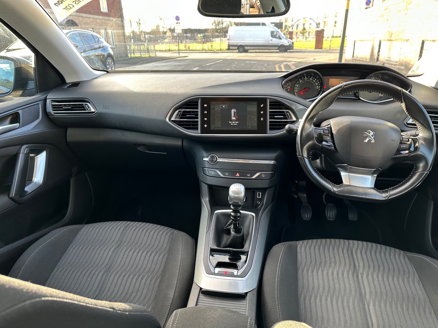 Used Peugeot 308 2015 for sale - 77039168: Photo 9