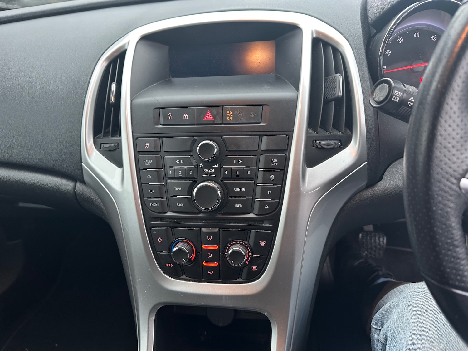 Used Vauxhall Astra 2010 for sale - 77798682: Photo 12