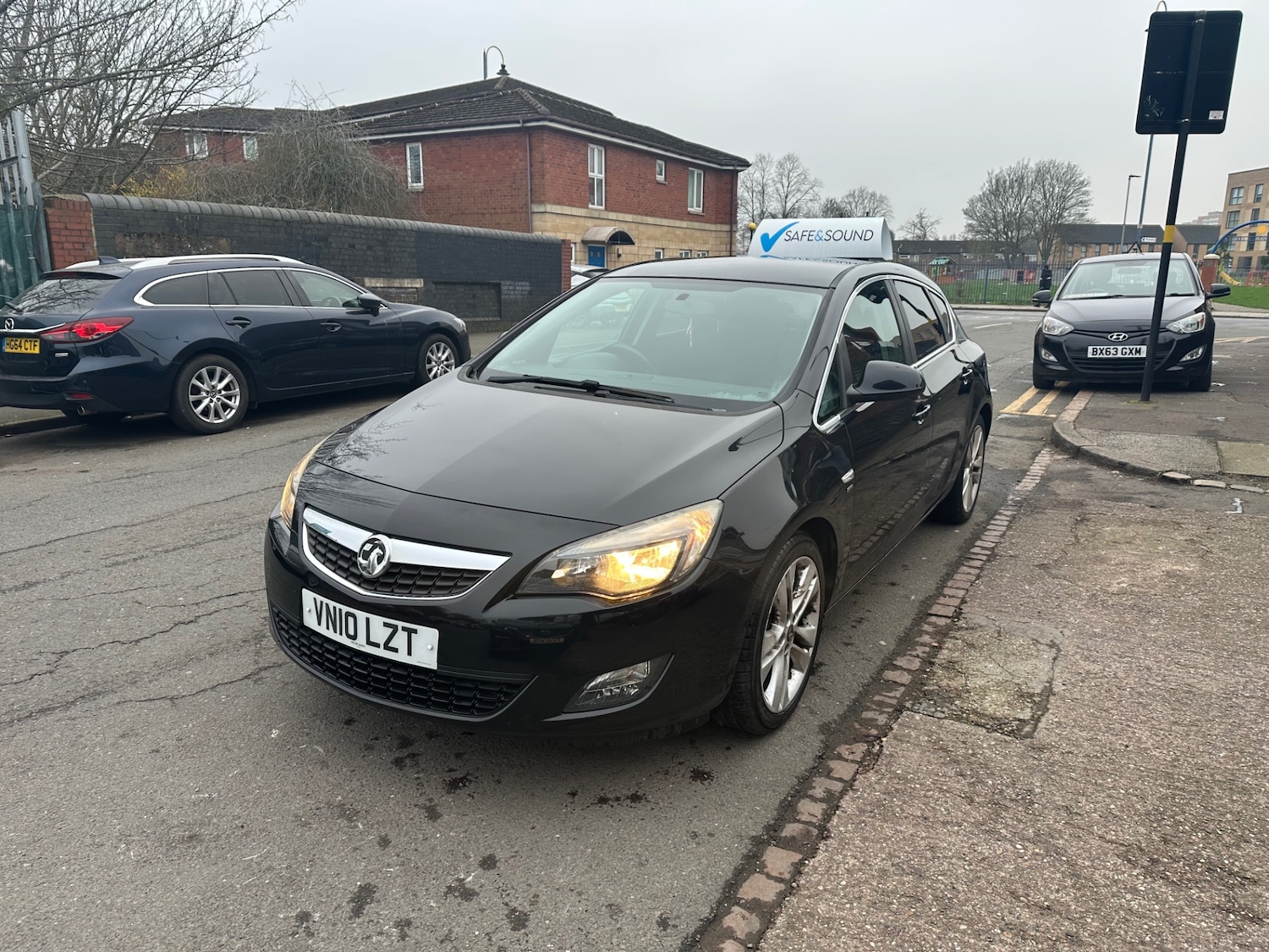 Used Vauxhall Astra 2010 for sale - 77798682: Photo 3