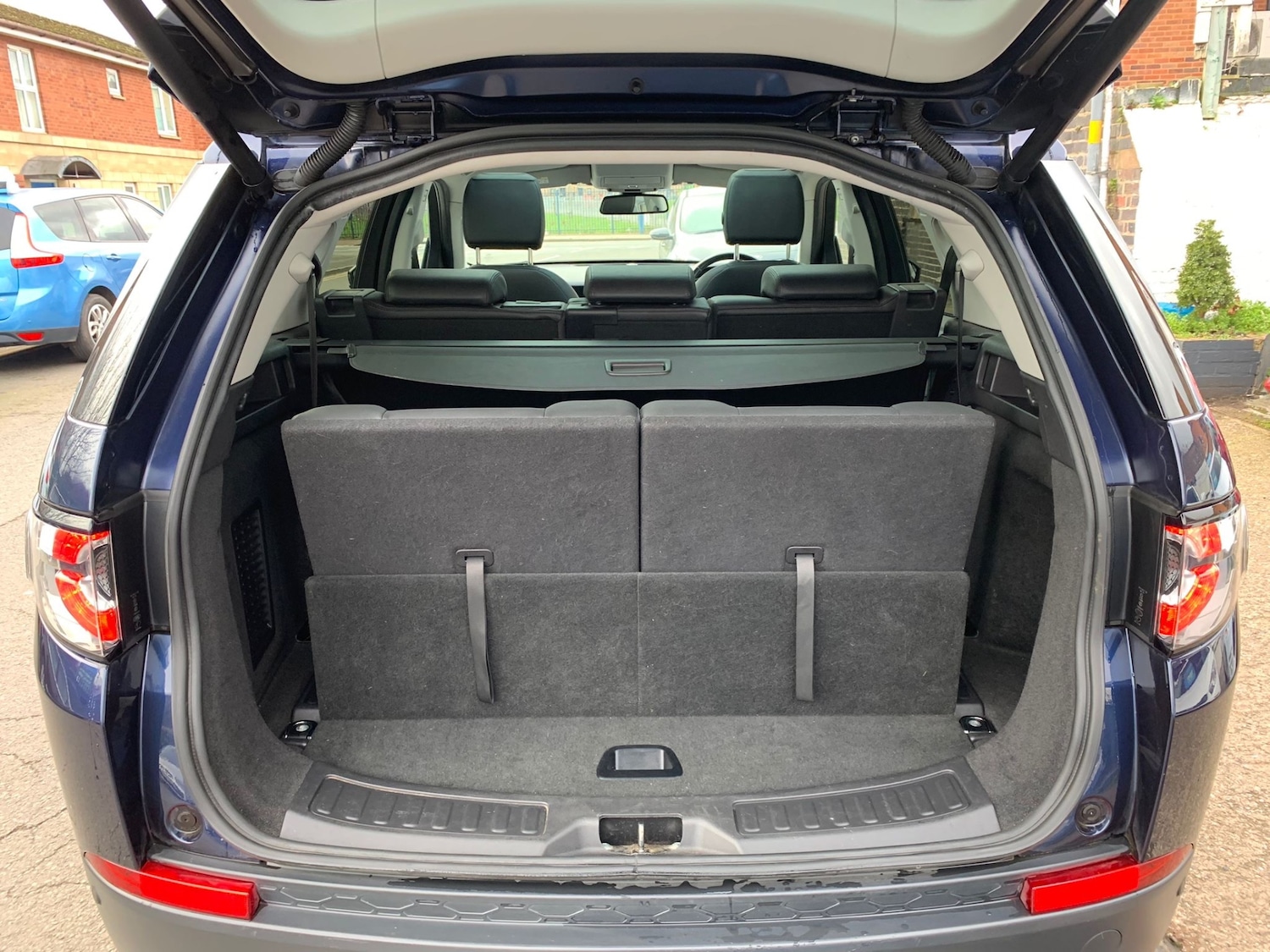 Used Land Rover Discovery Sport 2017 for sale - 75856481: Photo 28