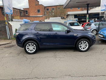 Used Land Rover Discovery Sport 2017 for sale - 75856481: Photo