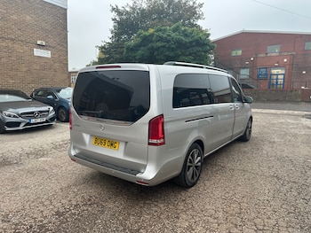 Used Mercedes-Benz V-Class 2019 for sale - 76440067: Photo