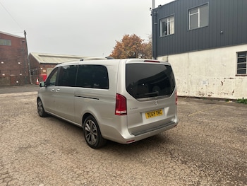 Used Mercedes-Benz V-Class 2019 for sale - 76440067: Photo