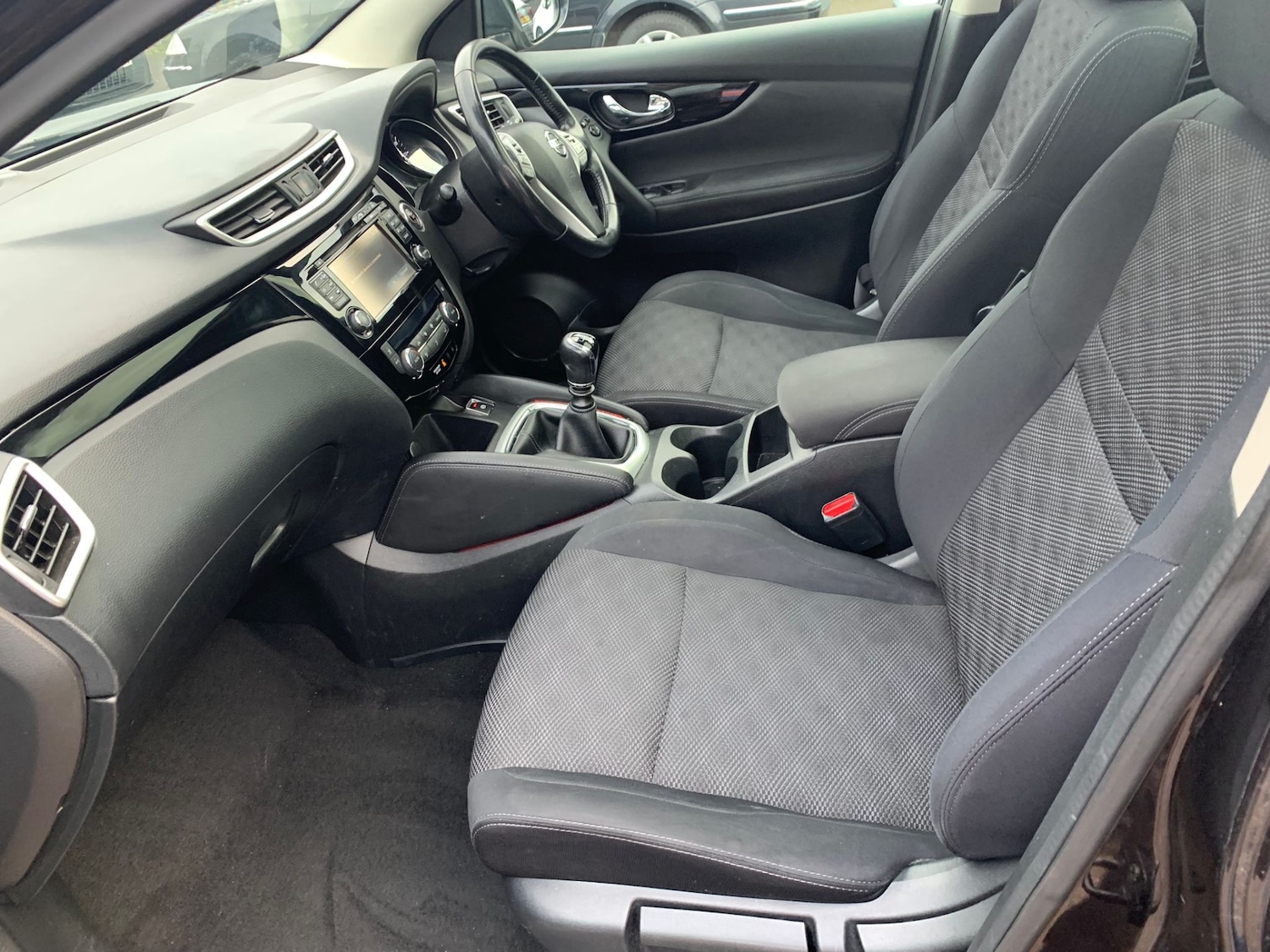 Used Nissan Qashqai 2017 for sale - 73190304: Photo 26