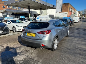 Used Mazda Mazda3 2016 for sale - 77565790: Photo