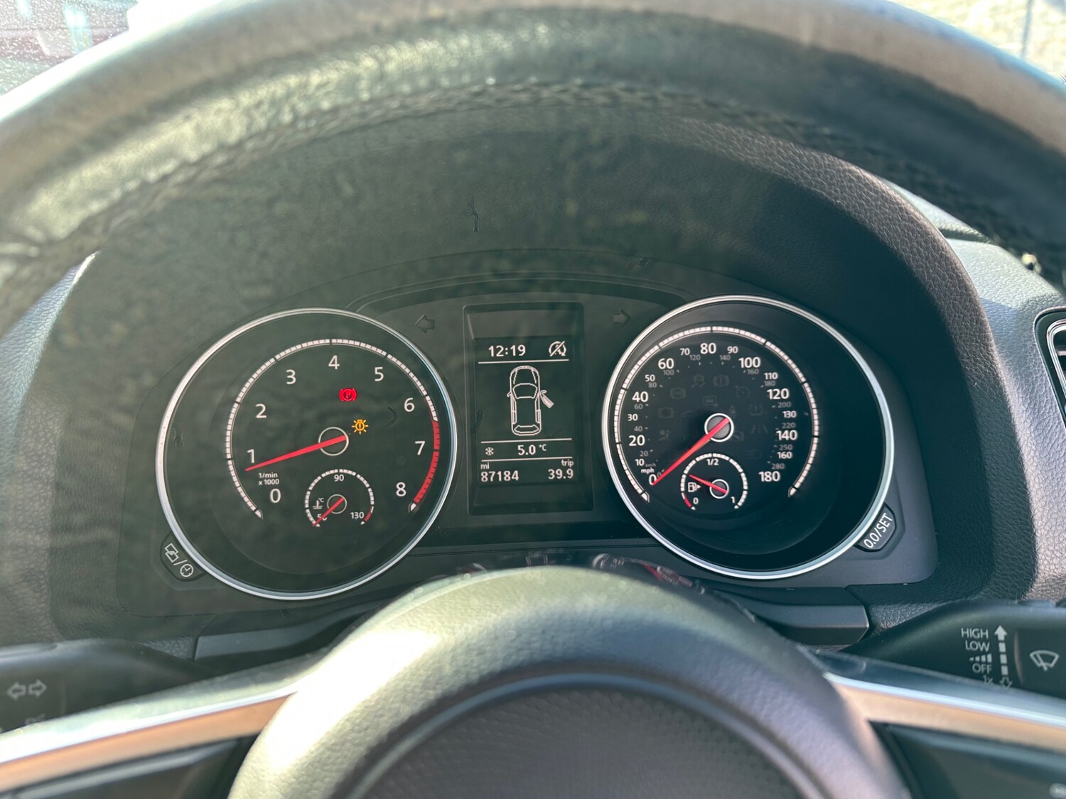 Used Volkswagen Scirocco 2016 for sale - 77565823: Photo 10