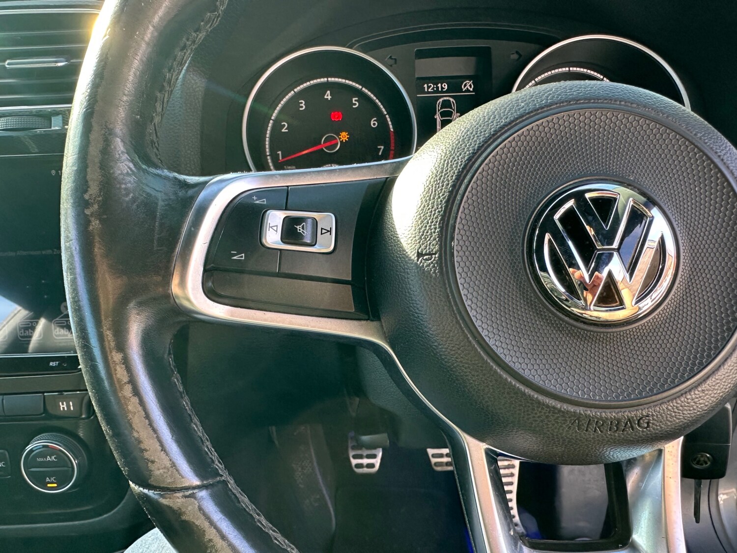 Used Volkswagen Scirocco 2016 for sale - 77565823: Photo 27