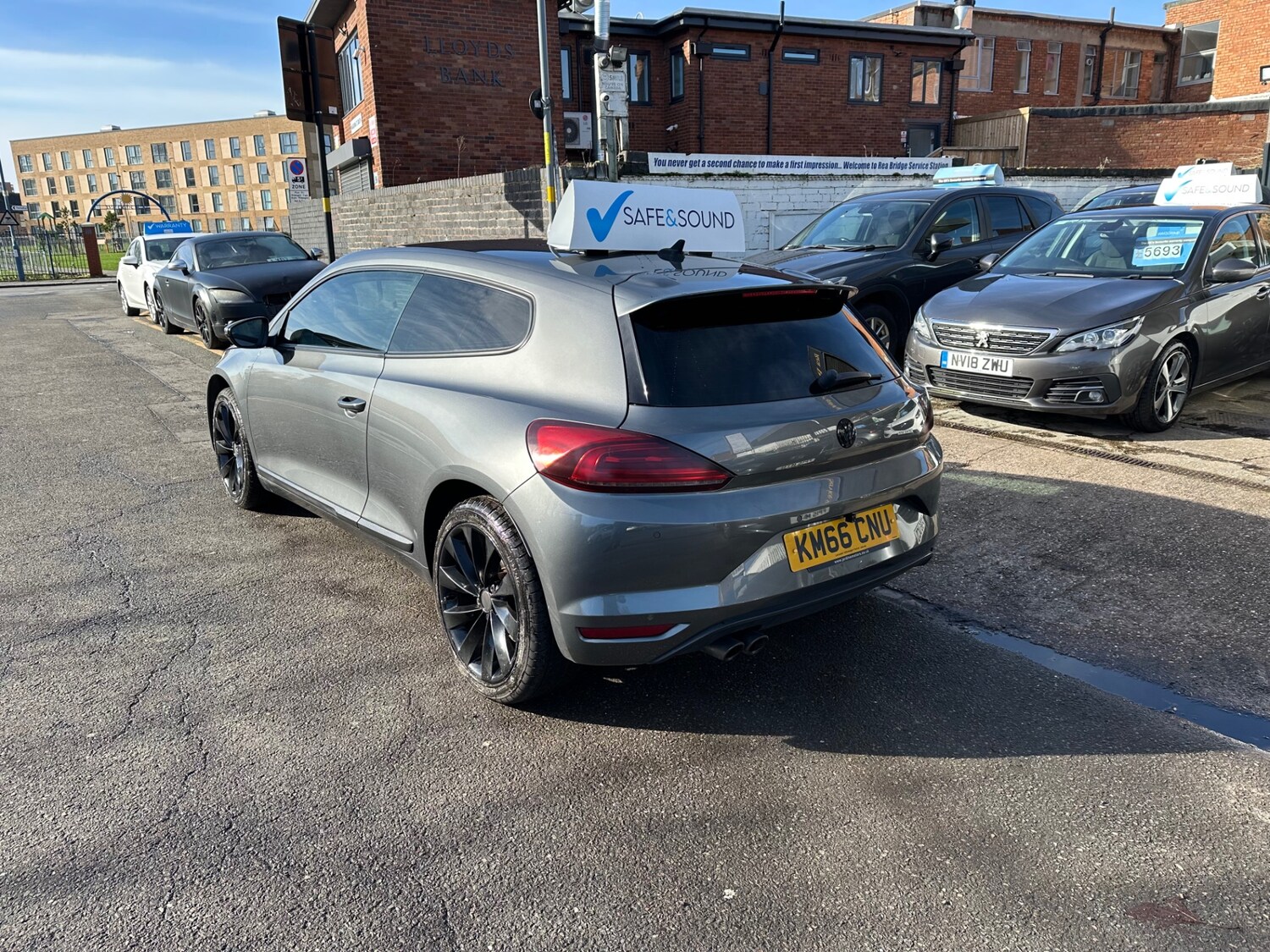 Used Volkswagen Scirocco 2016 for sale - 77565823: Photo 7