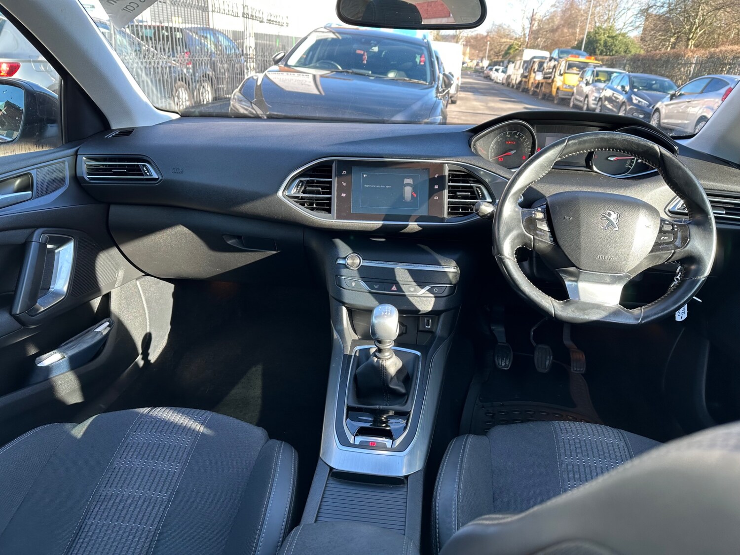 Used Peugeot 308 2018 for sale - 77565848: Photo 9