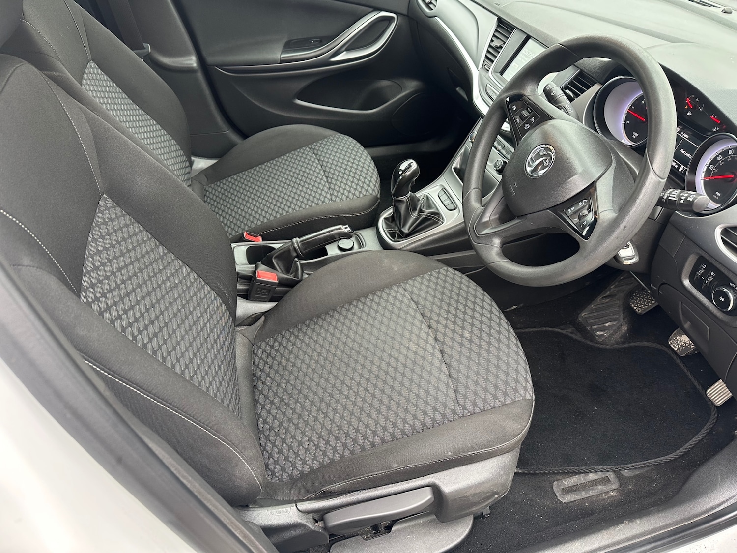 Used Vauxhall Astra 2015 for sale - 77782098: Photo 11