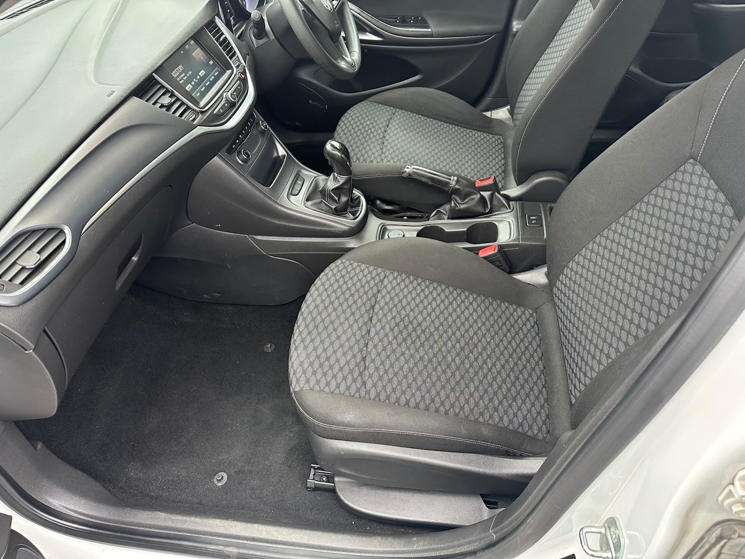 Used Vauxhall Astra 2015 for sale - 77782098: Photo 12