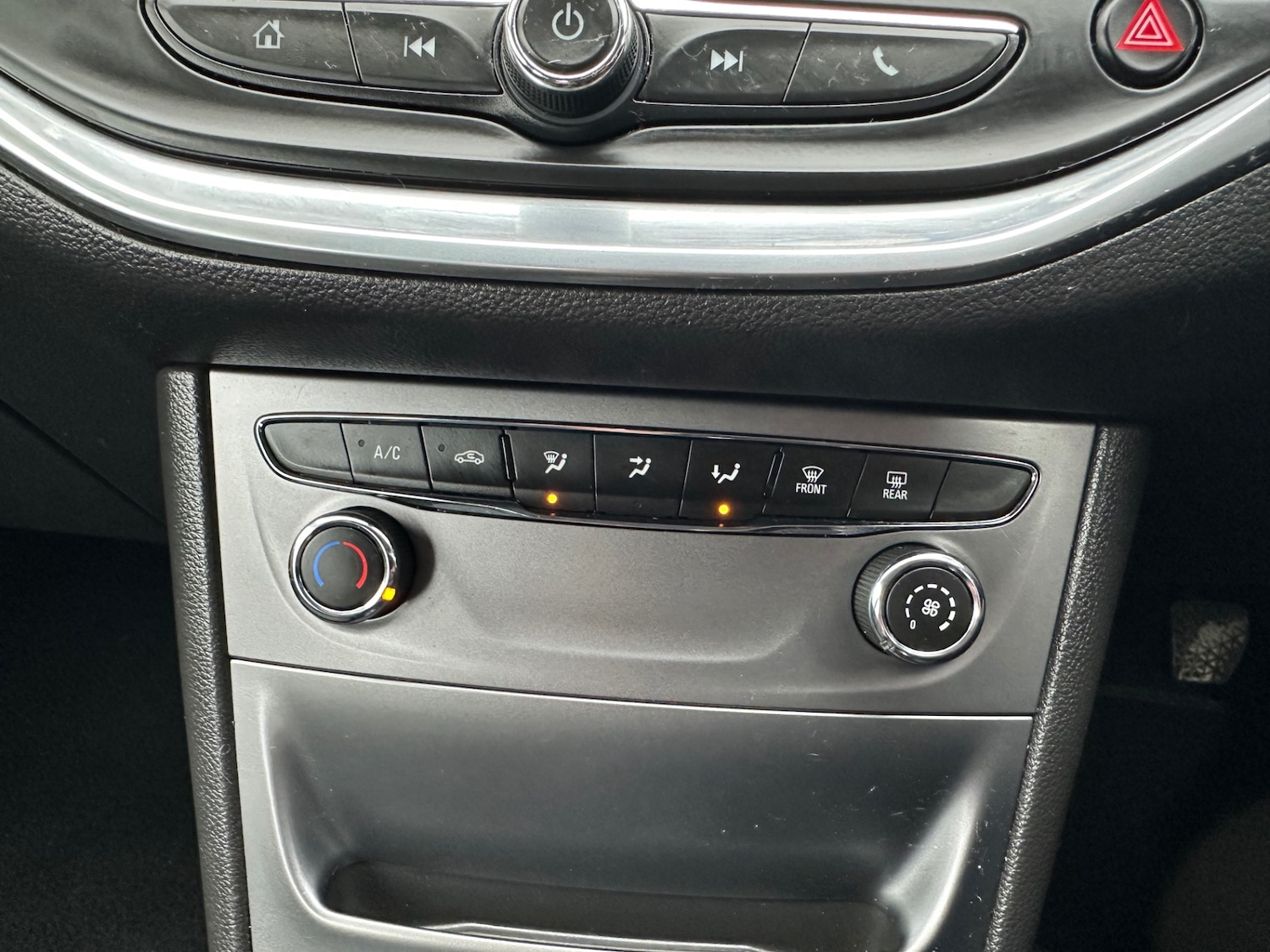 Used Vauxhall Astra 2015 for sale - 77782098: Photo 17