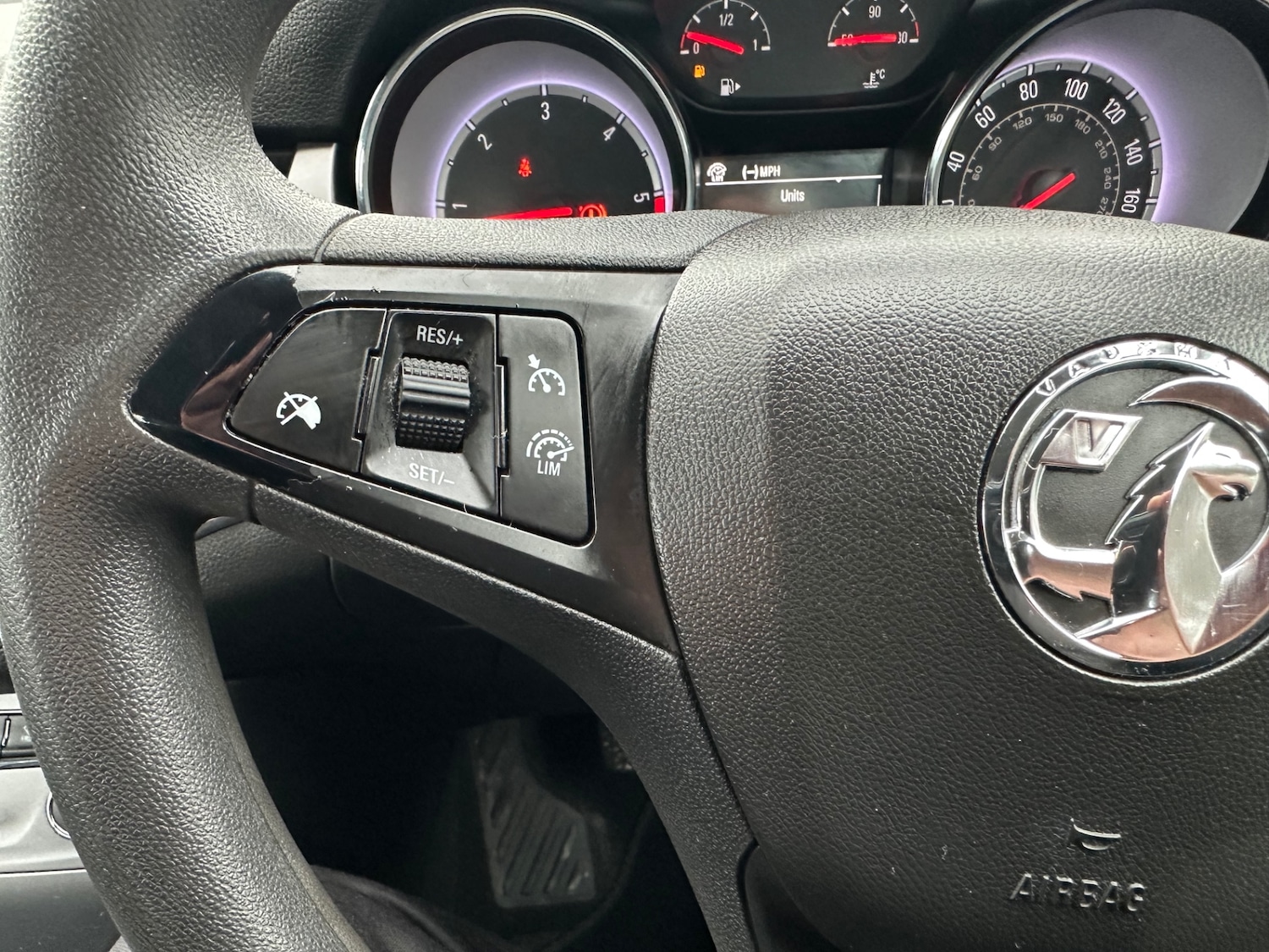 Used Vauxhall Astra 2015 for sale - 77782098: Photo 23