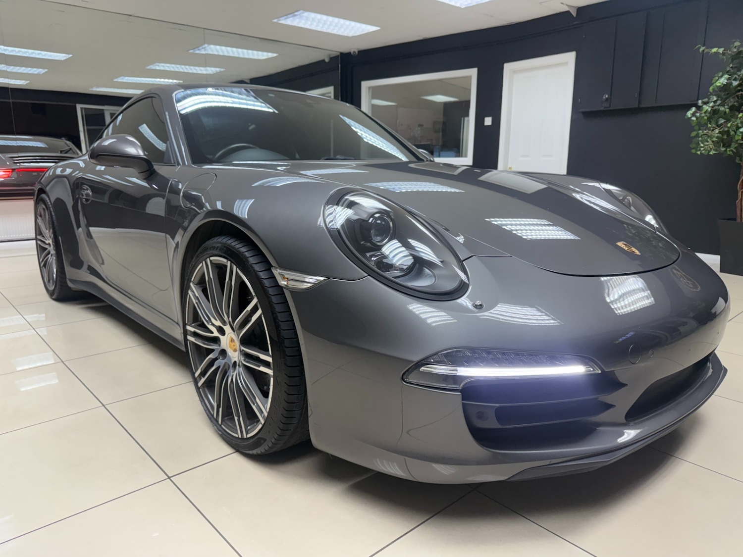 Used Porsche 911 2014 for sale - 76638977: Photo 1