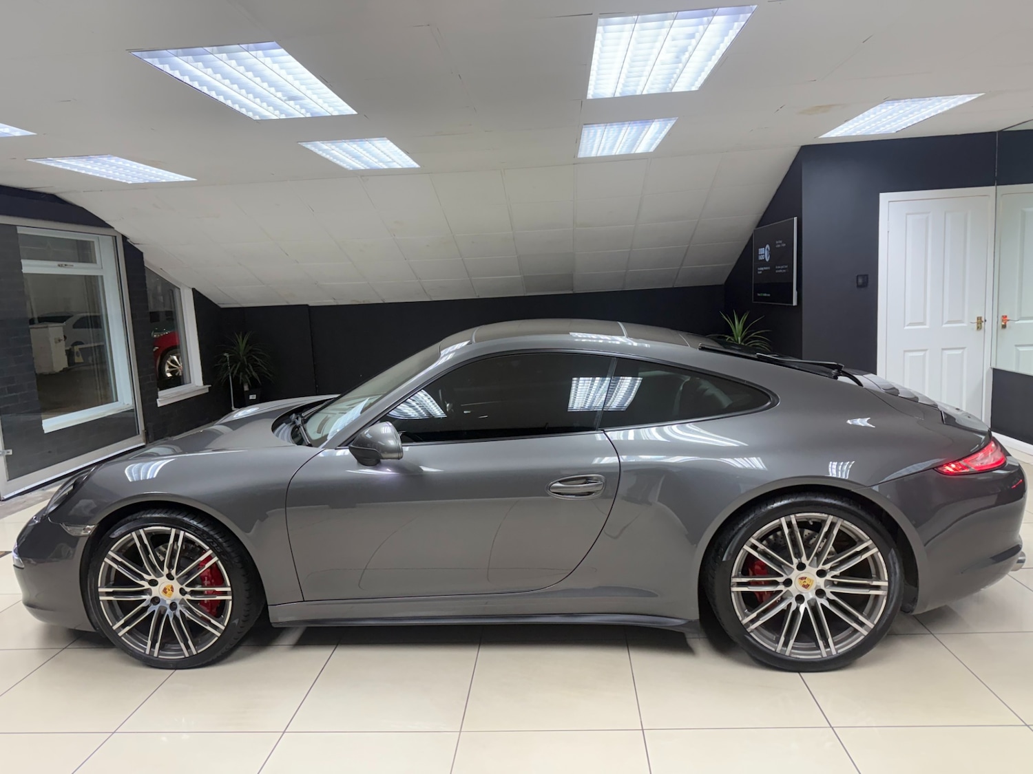 Used Porsche 911 2014 for sale - 76638977: Photo 4