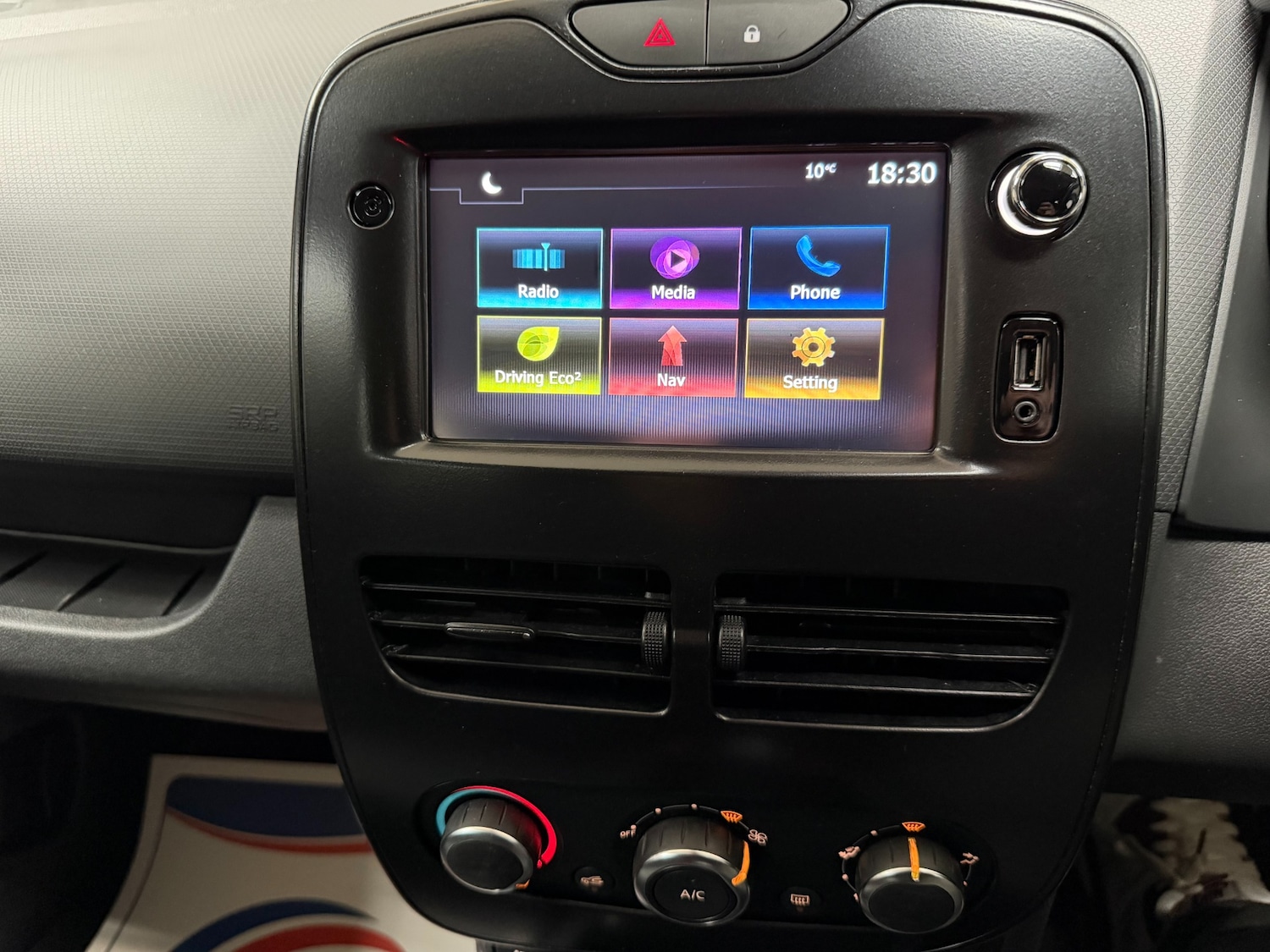 Used Renault Clio 2015 for sale - 77622770: Photo 12