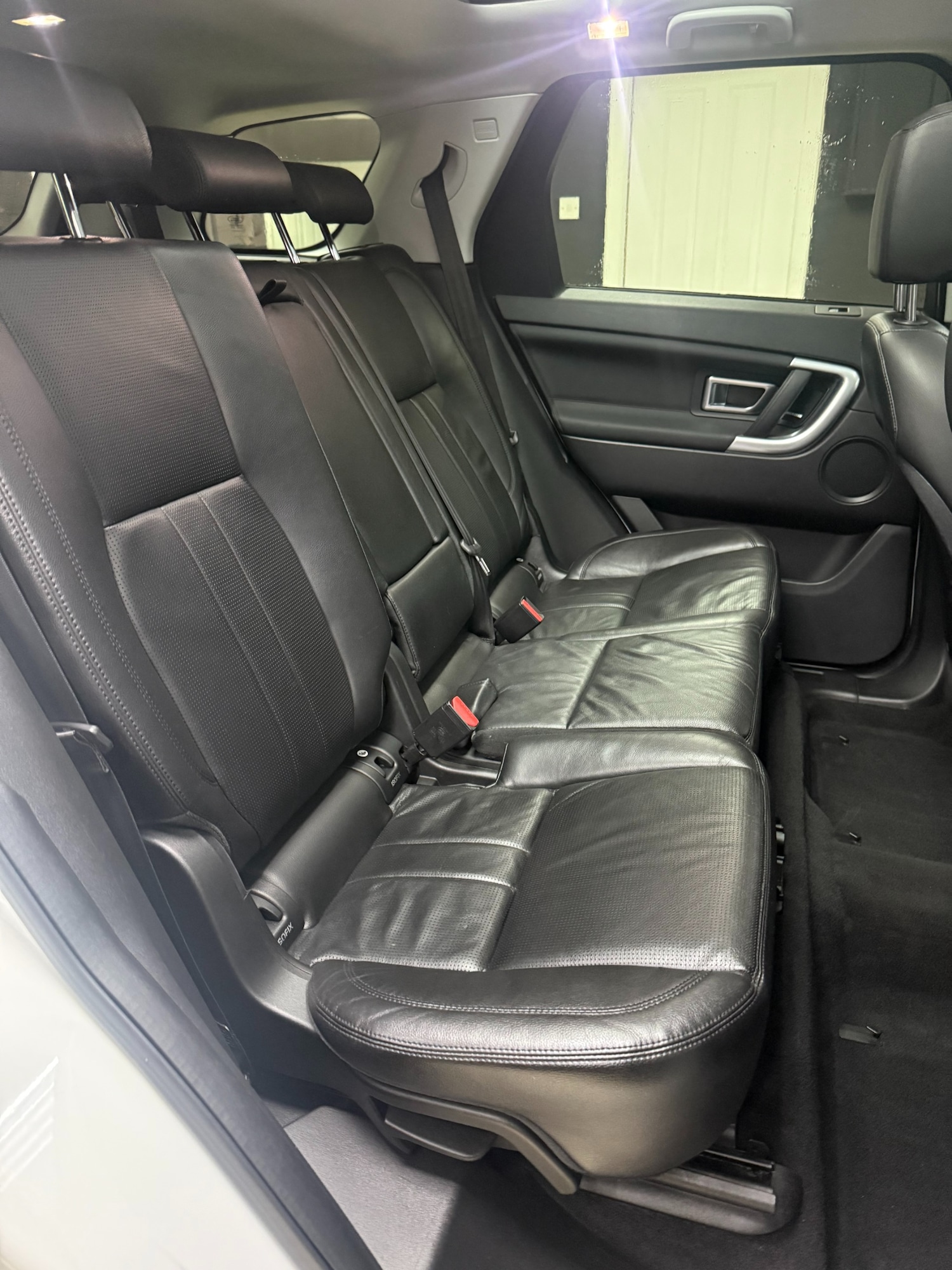 Used Land Rover Discovery Sport 2018 for sale - 77228544: Photo 18