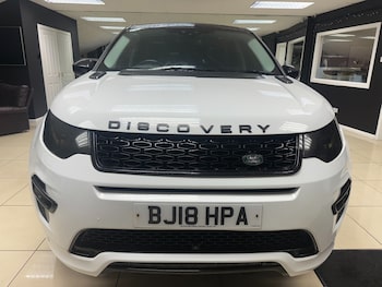 Used Land Rover Discovery Sport 2018 for sale - 77228544: Photo