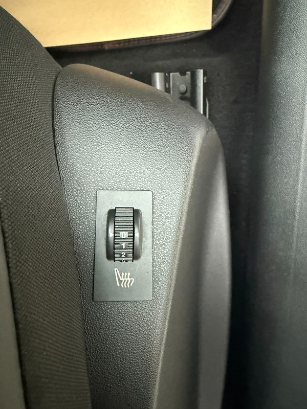 Used Peugeot 208 2016 for sale - 76222077: Photo 19