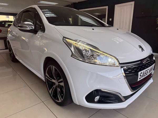 Used Peugeot 208 2016 for sale - 76222077: Photo 1