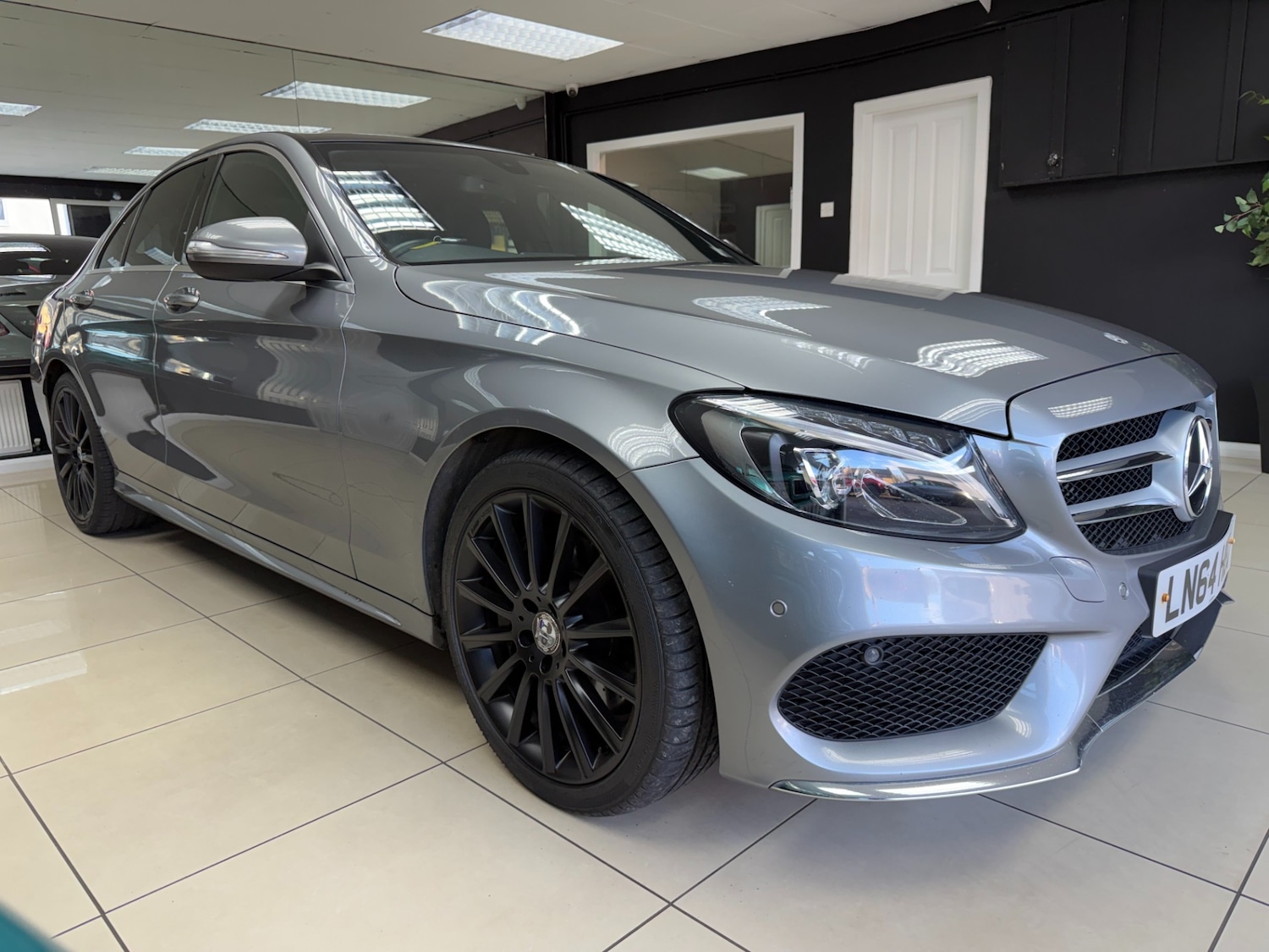 Used Mercedes-Benz C Class 2014 for sale - 78045450: Photo 1