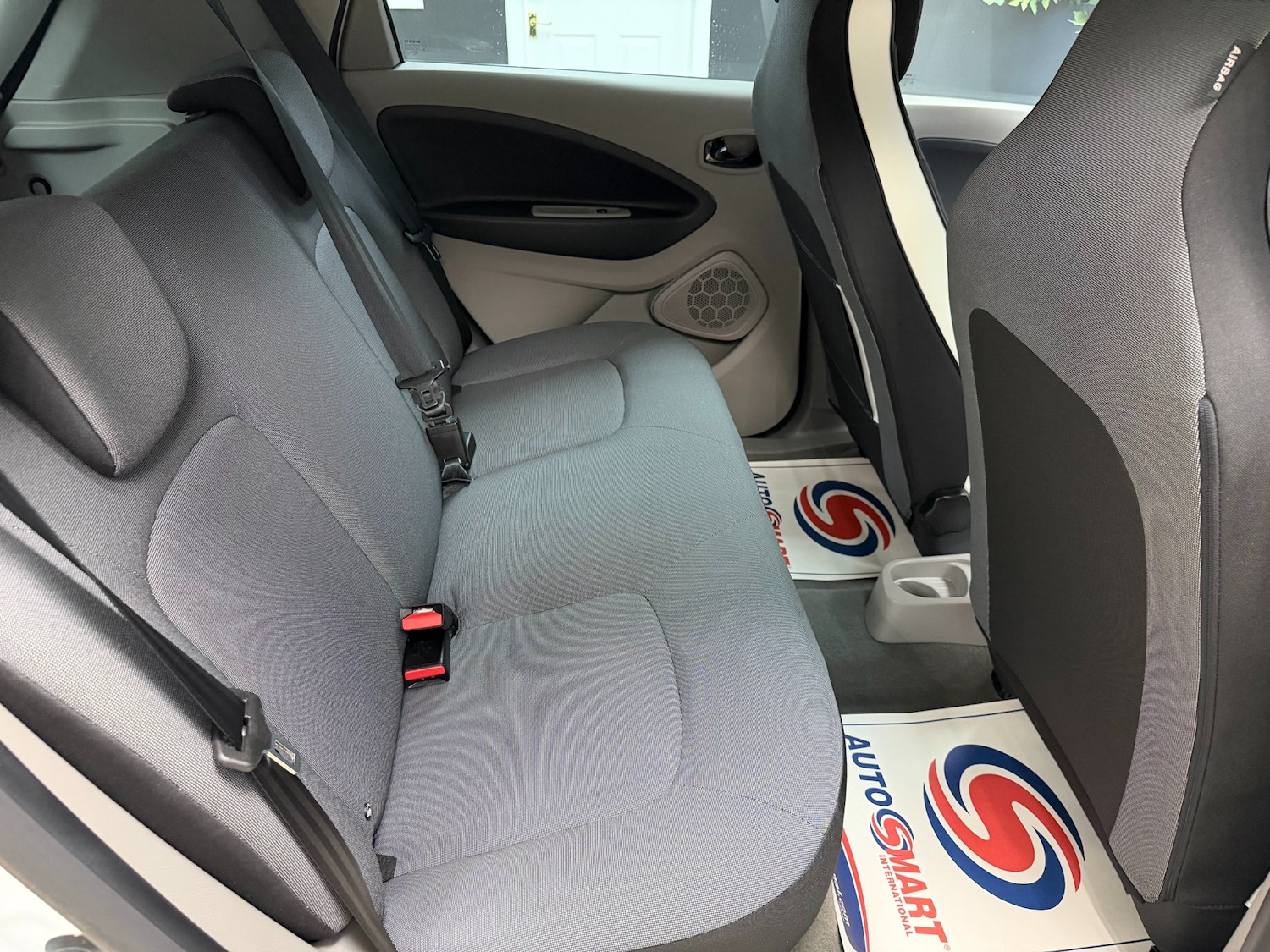 Used Renault Zoe 2016 for sale - 77934229: Photo 17