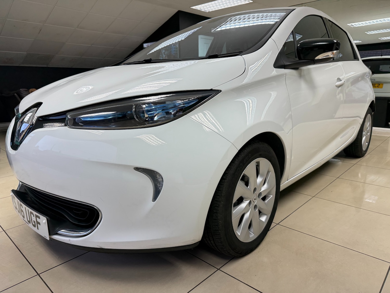Used Renault Zoe 2016 for sale - 77934229: Photo 3