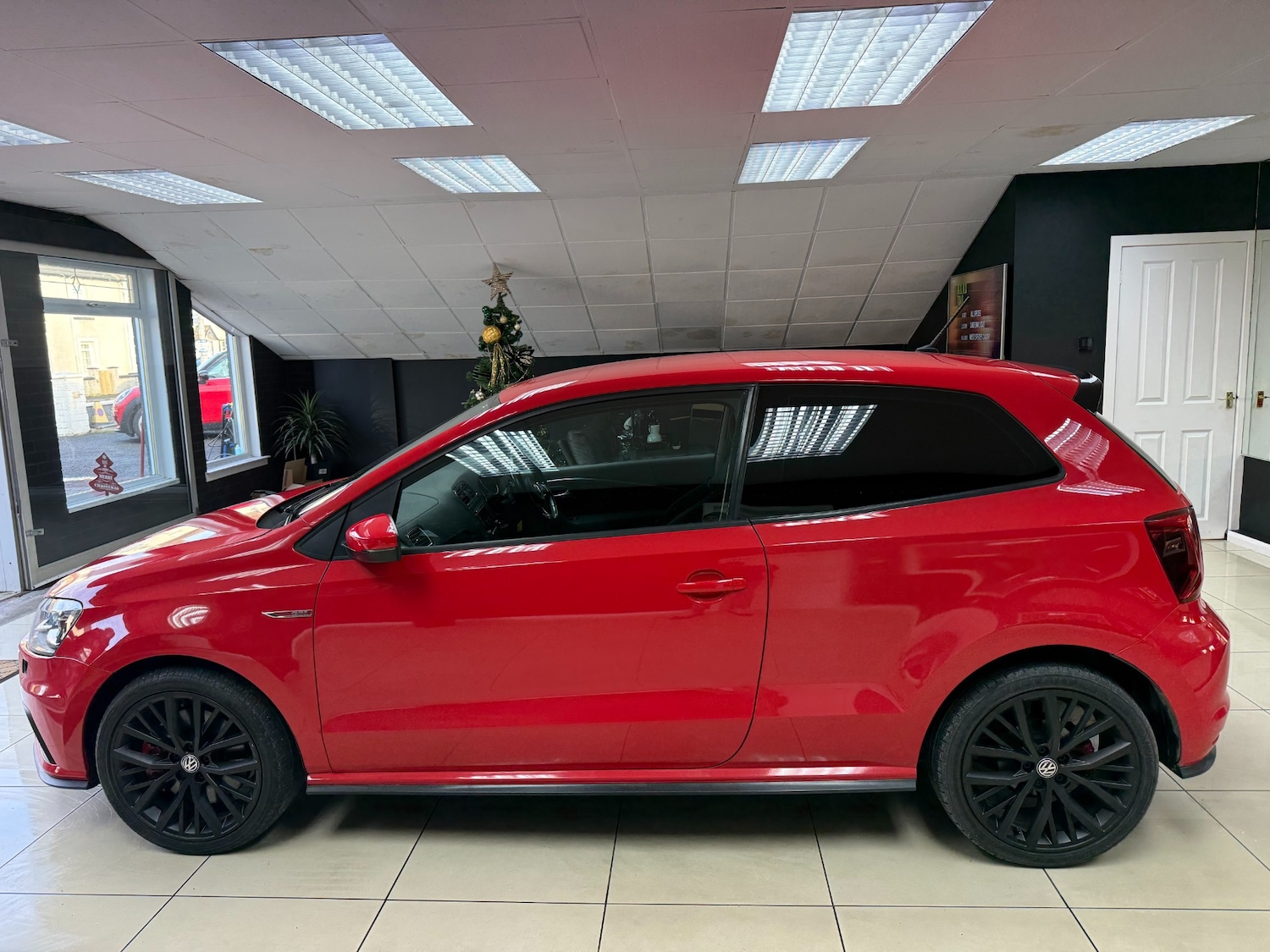 Used Volkswagen Polo 2017 for sale - 77135617: Photo 4