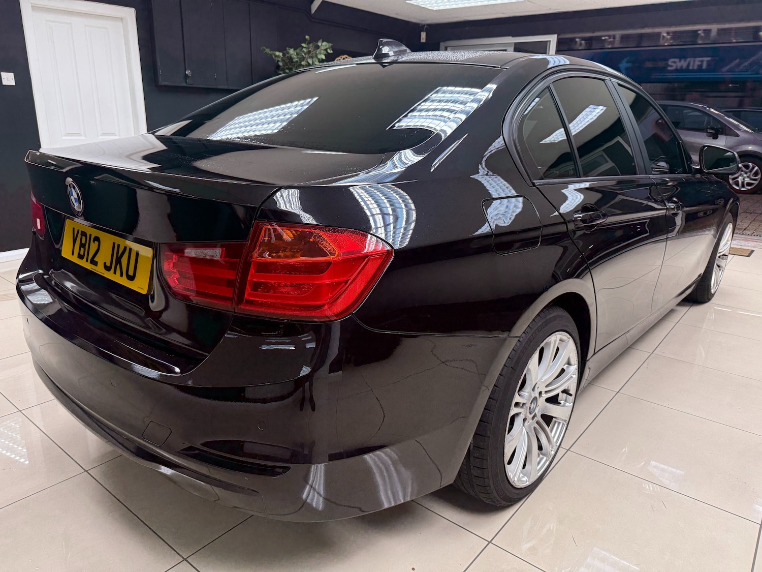 Used BMW 3 Series 2012 for sale - 76271337: Photo 8