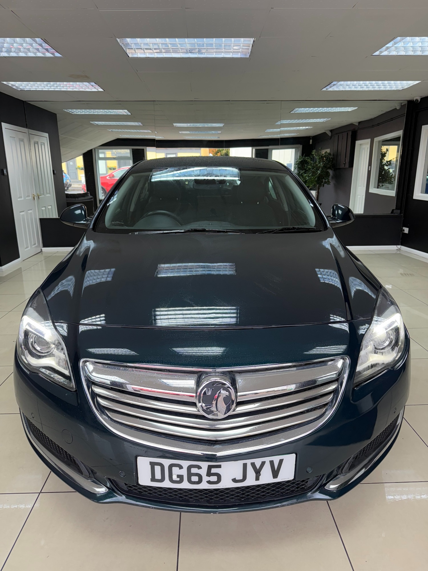 Used Vauxhall Insignia 2015 for sale - 76177131: Photo 2
