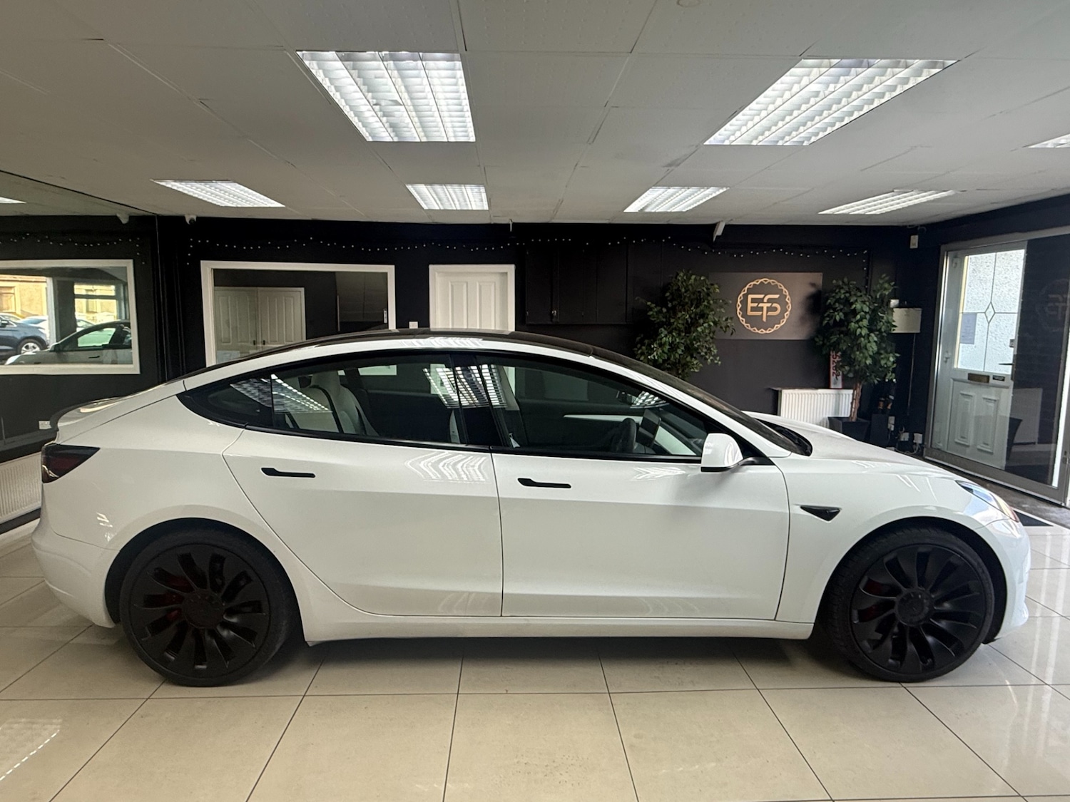 Used Tesla Model 3 2023 for sale - 77793017: Photo 5