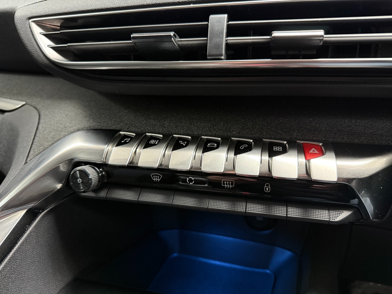 Used Peugeot 3008 2019 for sale - 77135613: Photo 17