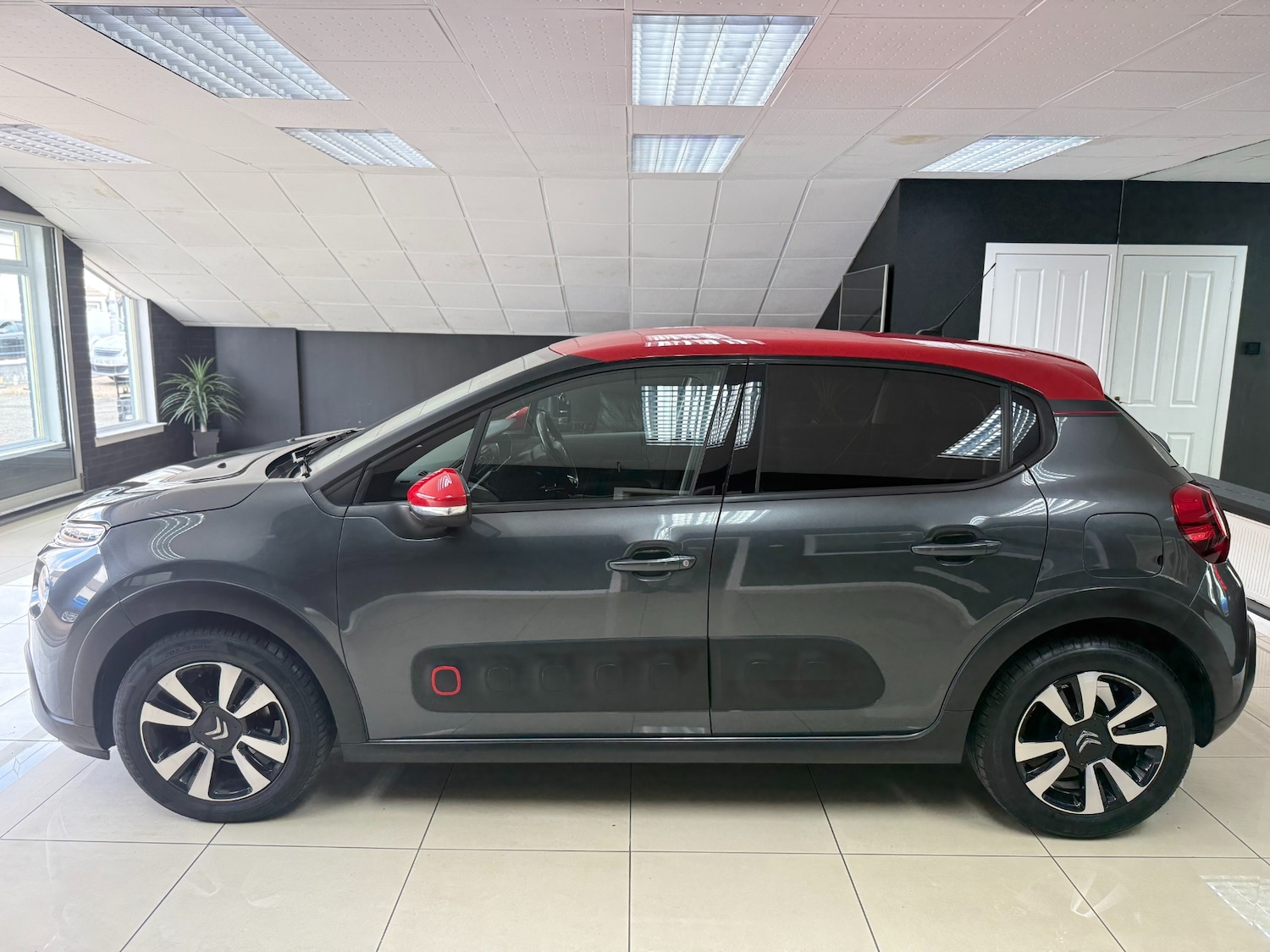 Used Citroen C3 2017 for sale - 75924502: Photo 4