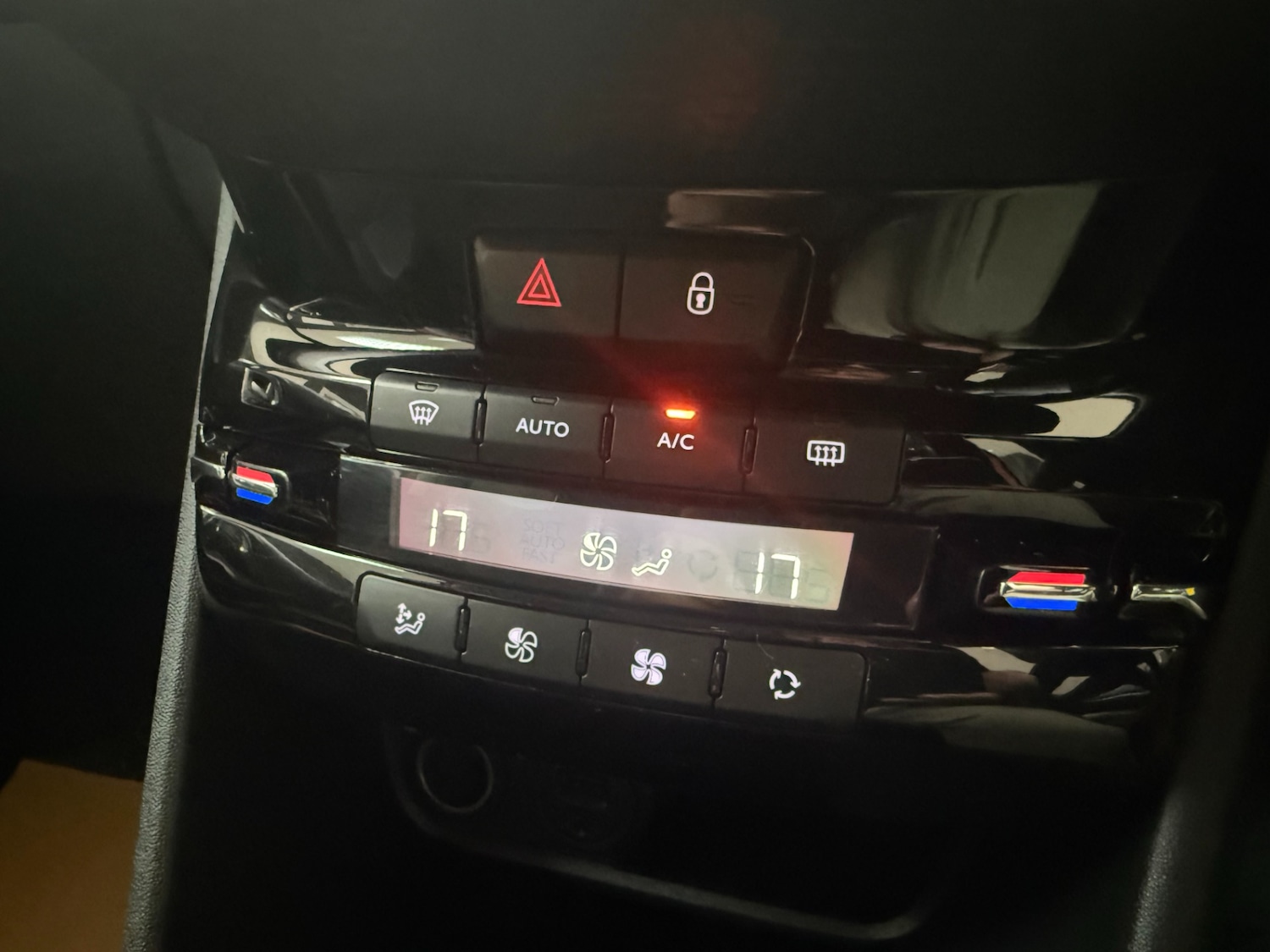 Used Peugeot 2008 2016 for sale - 76144144: Photo 17