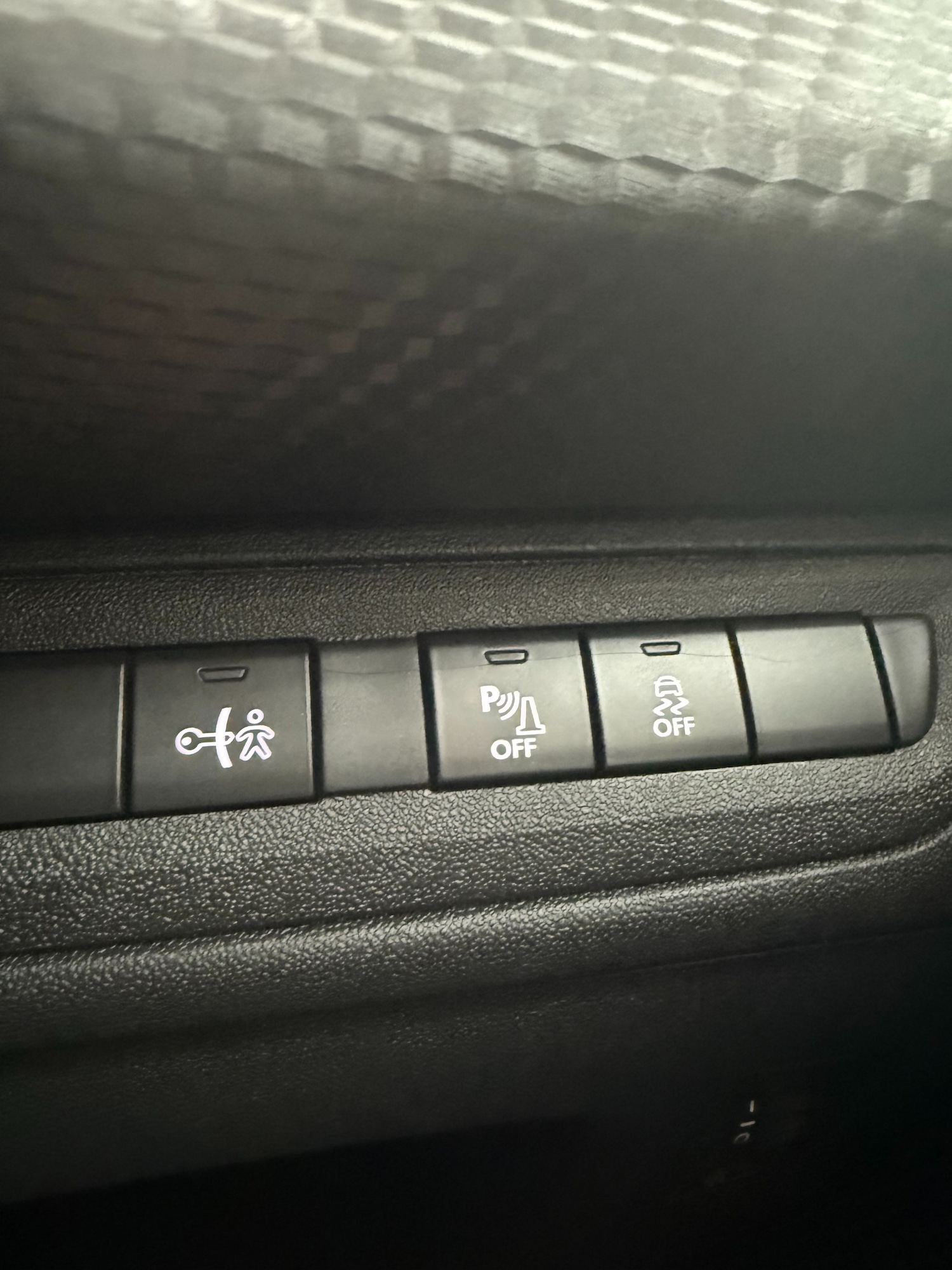 Used Peugeot 2008 2016 for sale - 76144144: Photo 19