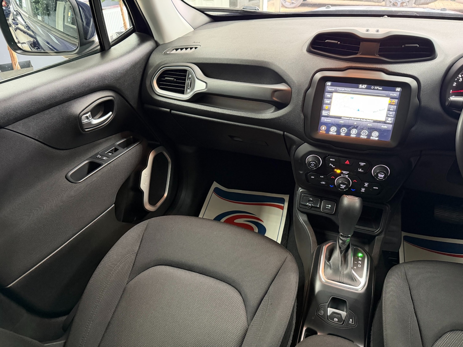 Used Jeep Renegade 2019 for sale - 78201198: Photo 12