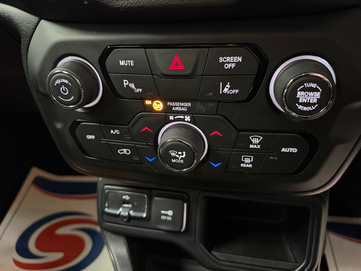 Used Jeep Renegade 2019 for sale - 78201198: Photo 19