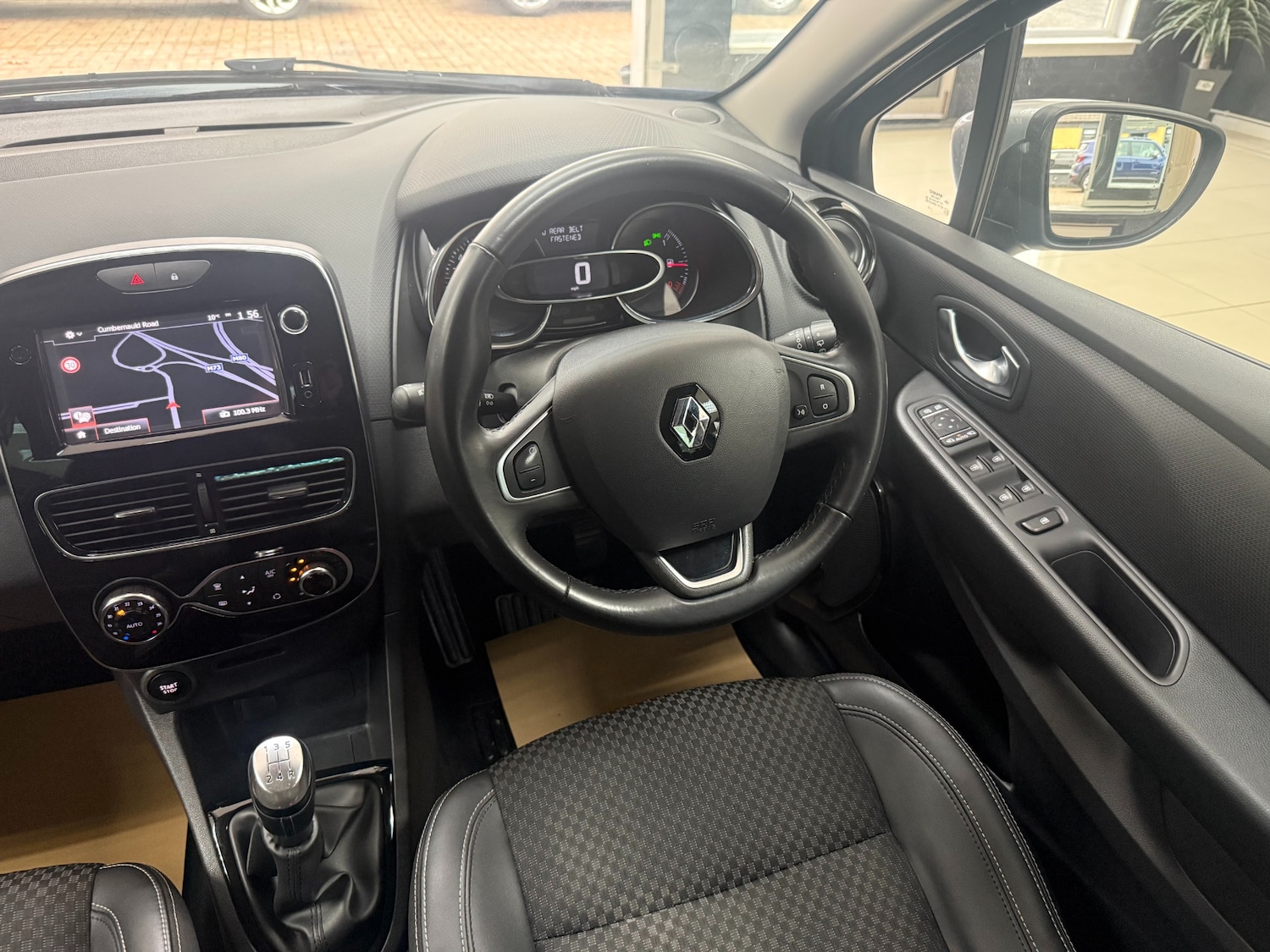 Used Renault Clio 2018 for sale - 76415024: Photo 11