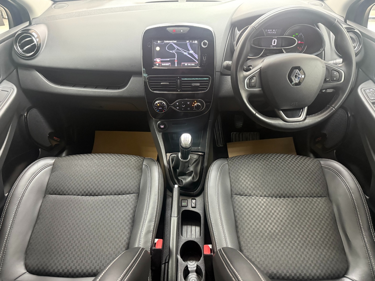 Used Renault Clio 2018 for sale - 76415024: Photo 9