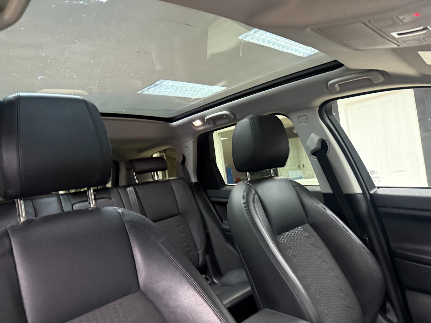 Used Land Rover Discovery Sport 2019 for sale - 77195740: Photo 11