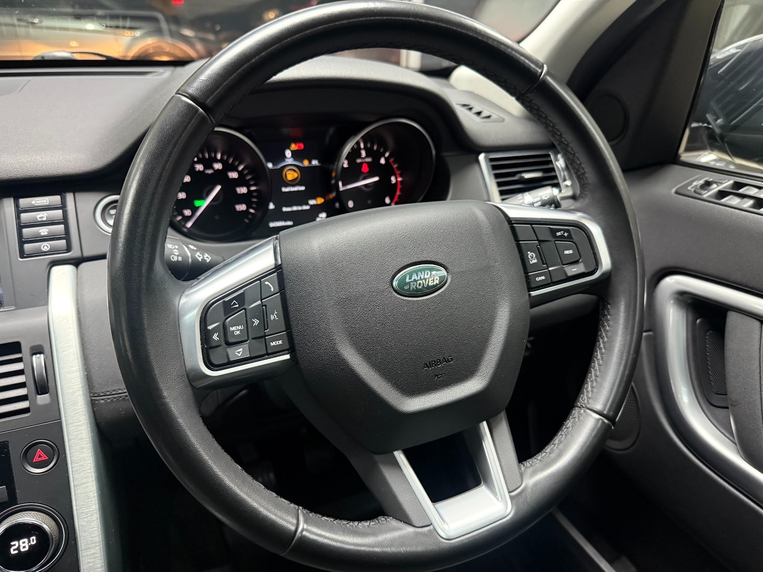 Used Land Rover Discovery Sport 2019 for sale - 77195740: Photo 12