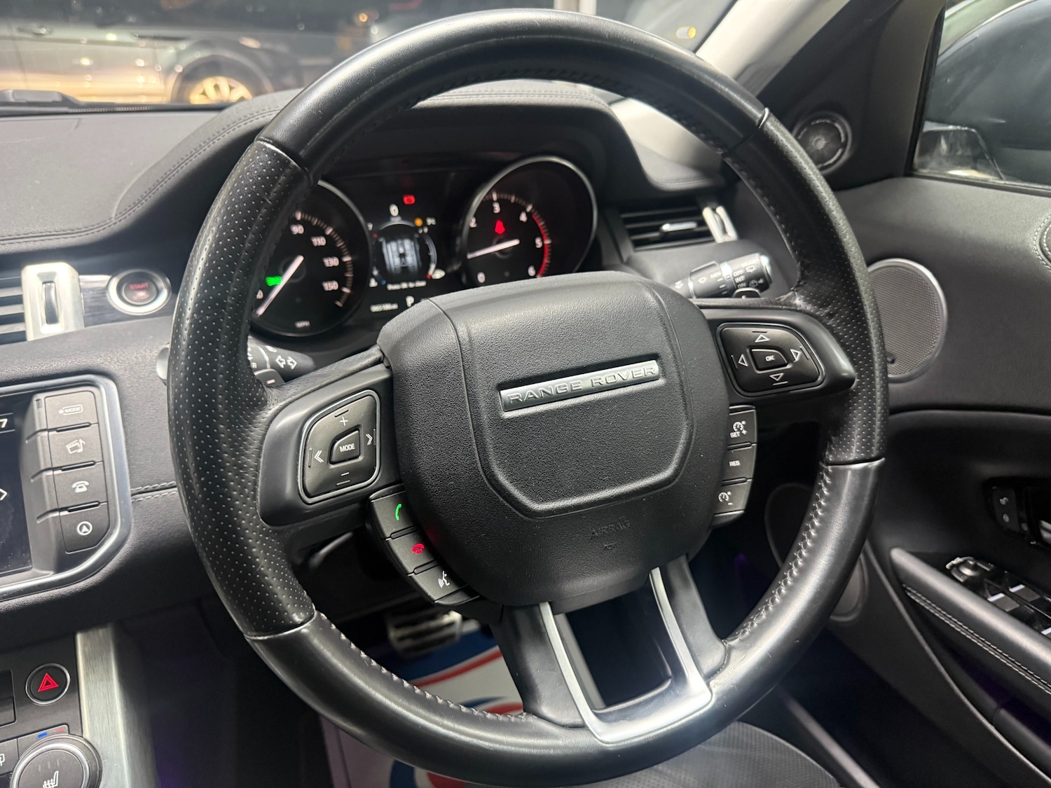 Used Land Rover Range Rover Evoque 2015 for sale - 77228545: Photo 13