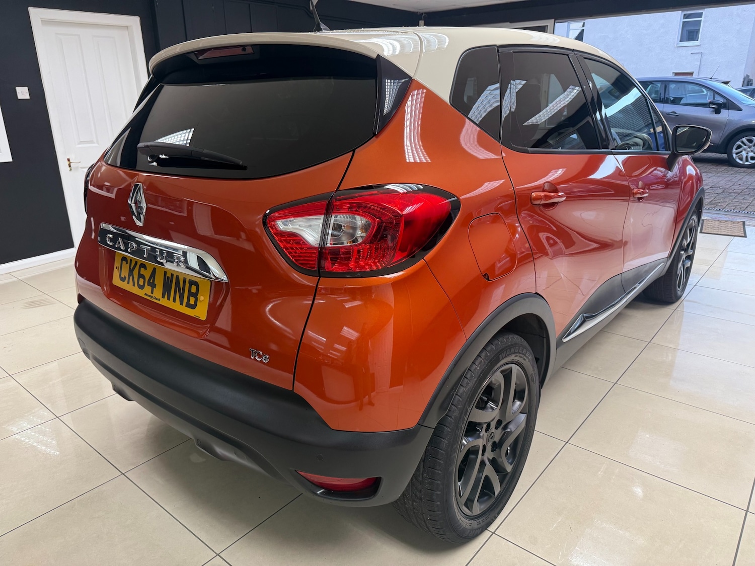 Used Renault Captur 2014 for sale - 76352167: Photo 8