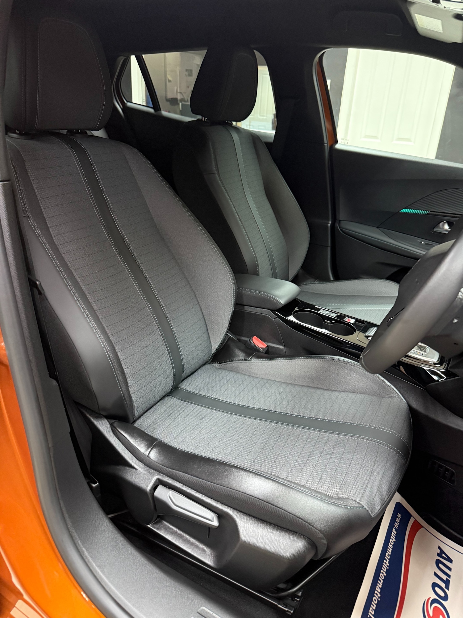 Used Peugeot 2008 2023 for sale - 76904437: Photo 11