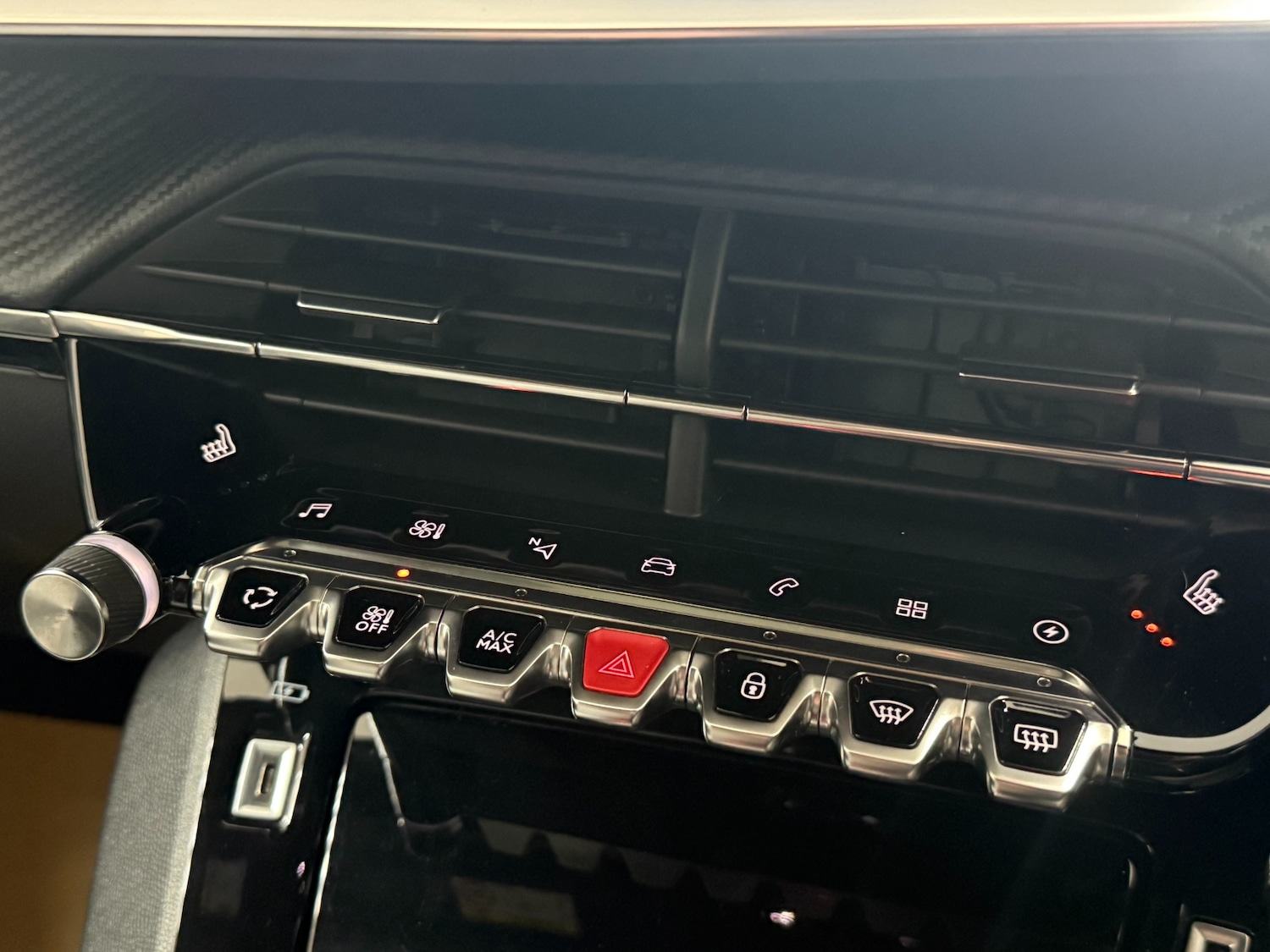 Used Peugeot 2008 2021 for sale - 76379447: Photo 18