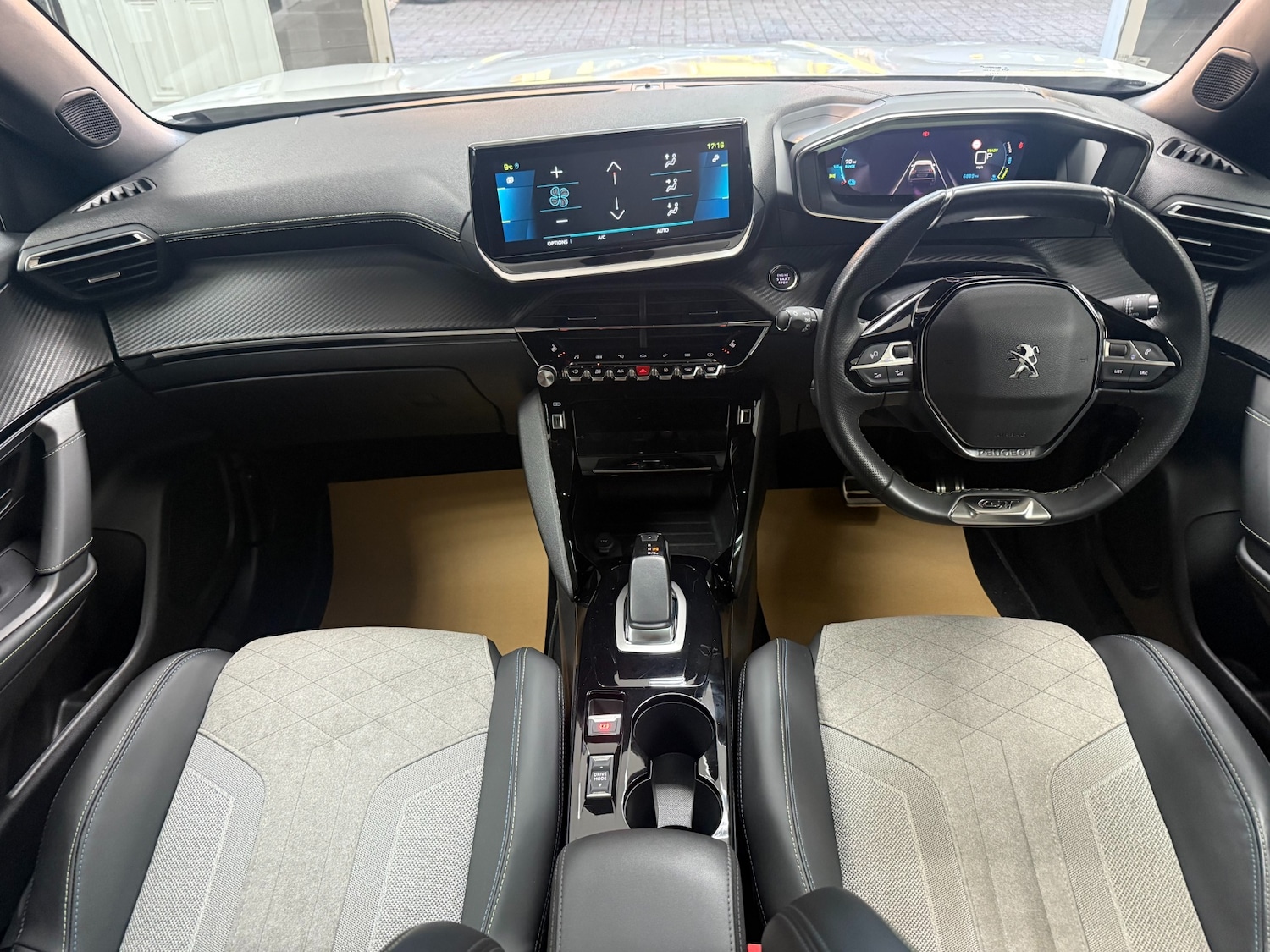 Used Peugeot 2008 2021 for sale - 76379447: Photo 9