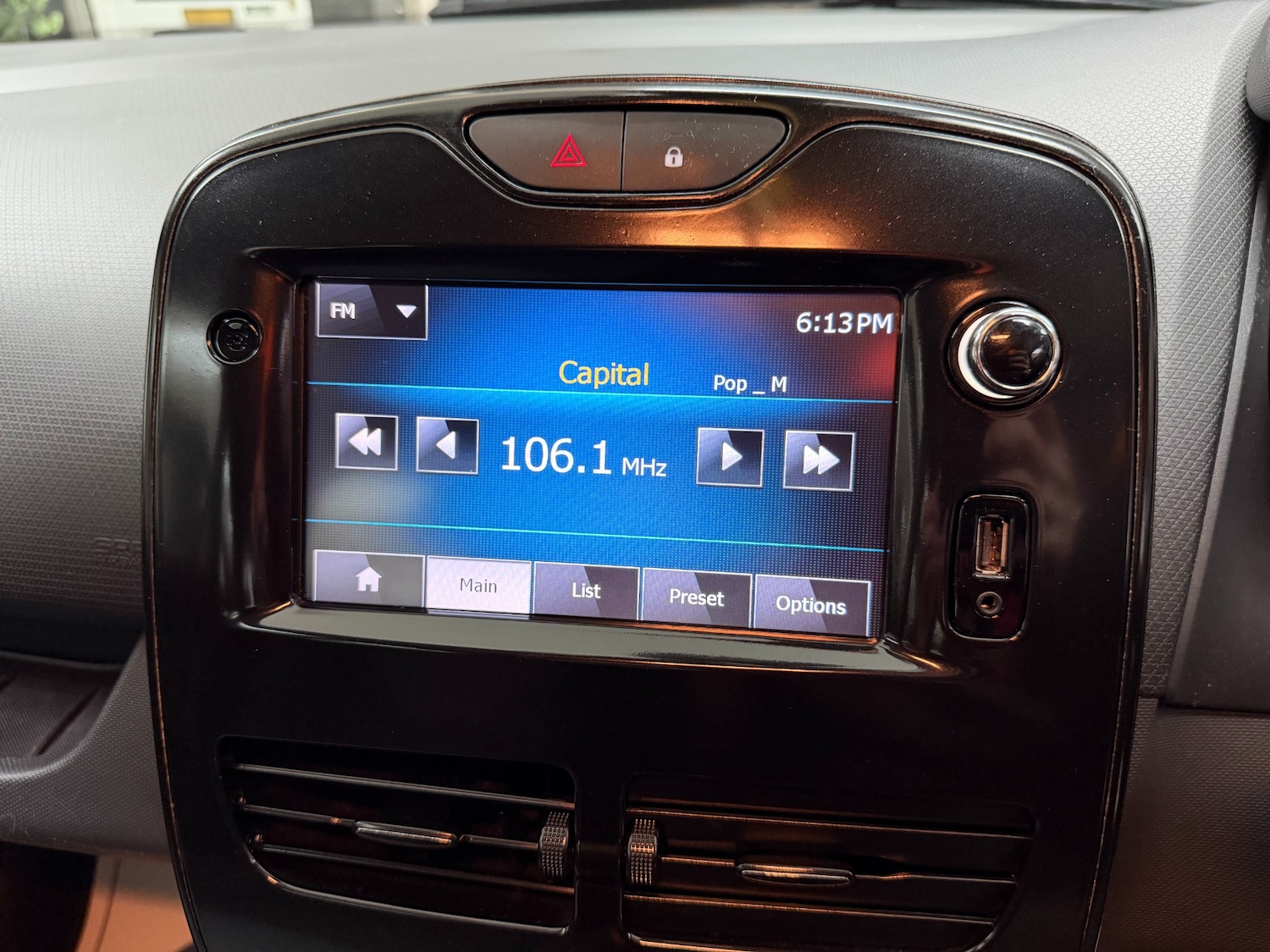 Used Renault Clio 2014 for sale - 77622722: Photo 13