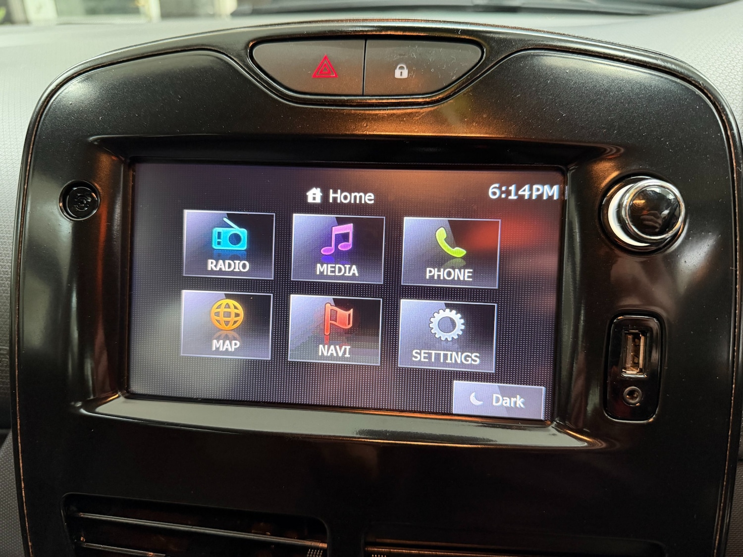 Used Renault Clio 2014 for sale - 77622722: Photo 14