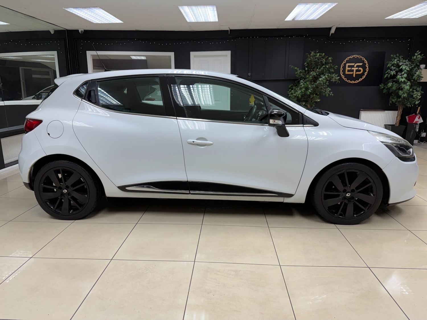 Used Renault Clio 2014 for sale - 77622722: Photo 5